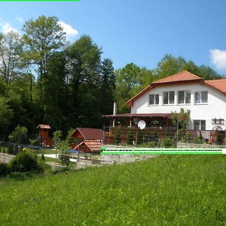 Hotel Yoyo Zurli Park Resita Exterior foto