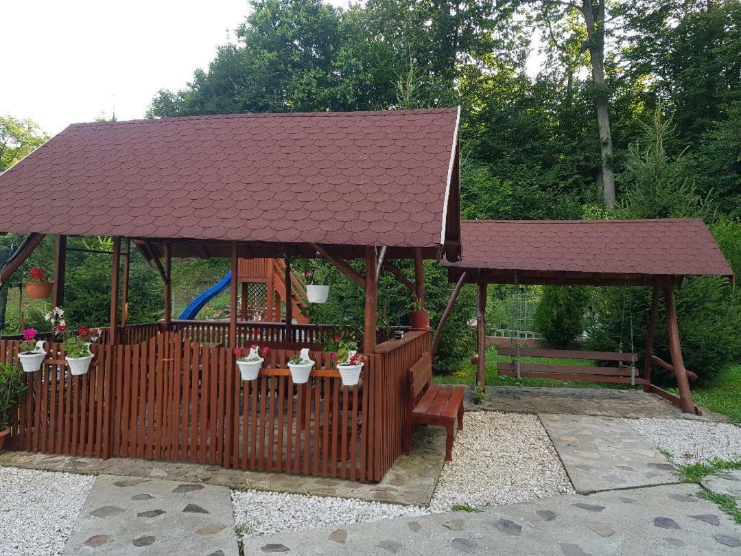 Hotel Yoyo Zurli Park Resita Exterior foto
